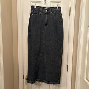 Levi's Dark wash Denim Skirt